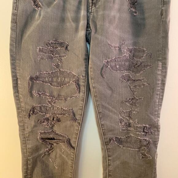 AMERICAN EAGLE Women’s Gray Airflex Athletic Skinny Distressed Jeans/Size 28x34 - Picture 9 of 13